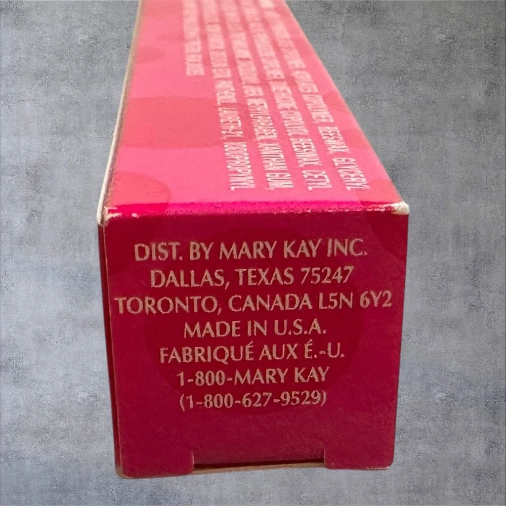 Mary Kay MK Signature Endless Performance Mascara Black 9216/921600‎ Noir 0.33oz